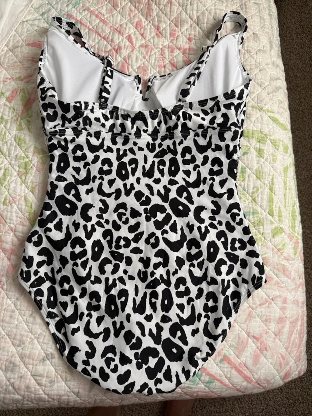 Anne Cole Black and White Leopard Print Women’s One-Piece Swimsuit - Picture 3 of 3